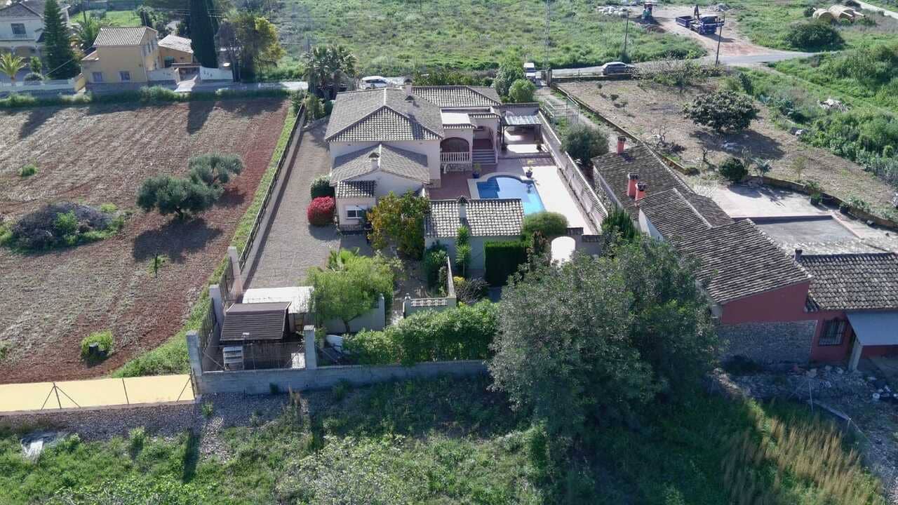 3 soveværelse Villa til salg i Jalon / Xalo med swimmingpool garage - € 599.000 (Ref: 8907856)