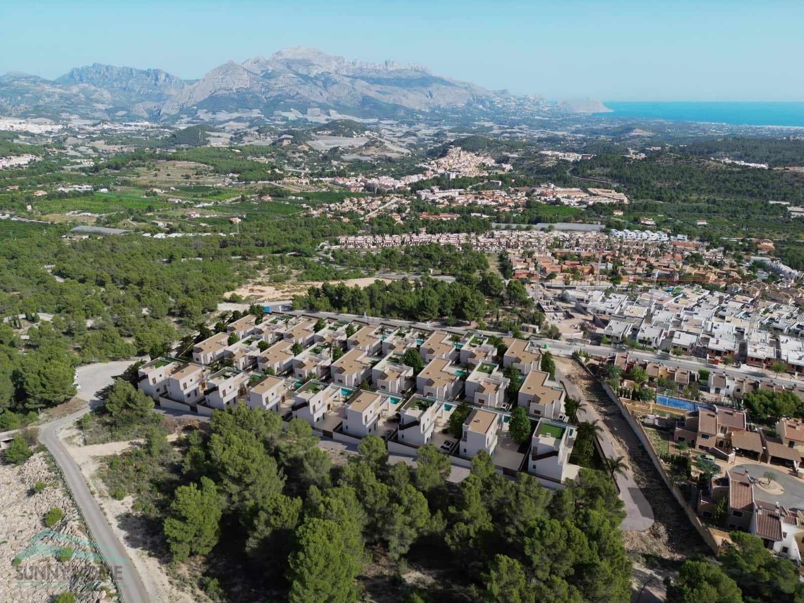 Chalet de 3 habitaciones en Polop en venta con garaje - 598.000 € (Ref: 8958216)