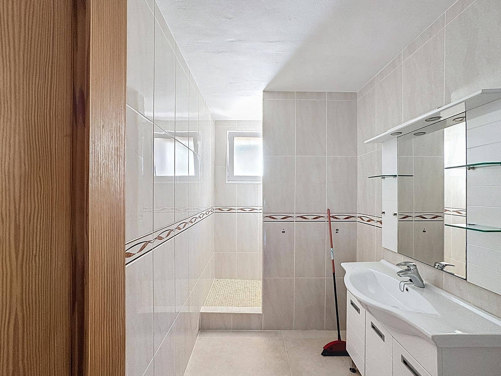 4 soveværelse Villa til salg i Benitachell / Benitatxell med swimmingpool garage - € 765.000 (Ref: 8958269)