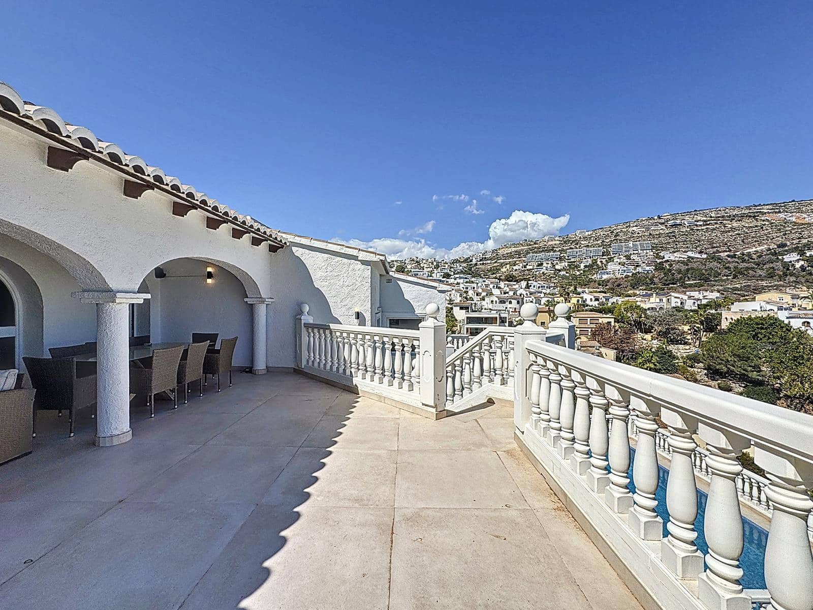 4 soveværelse Villa til salg i Benitachell / Benitatxell med swimmingpool garage - € 765.000 (Ref: 8958269)