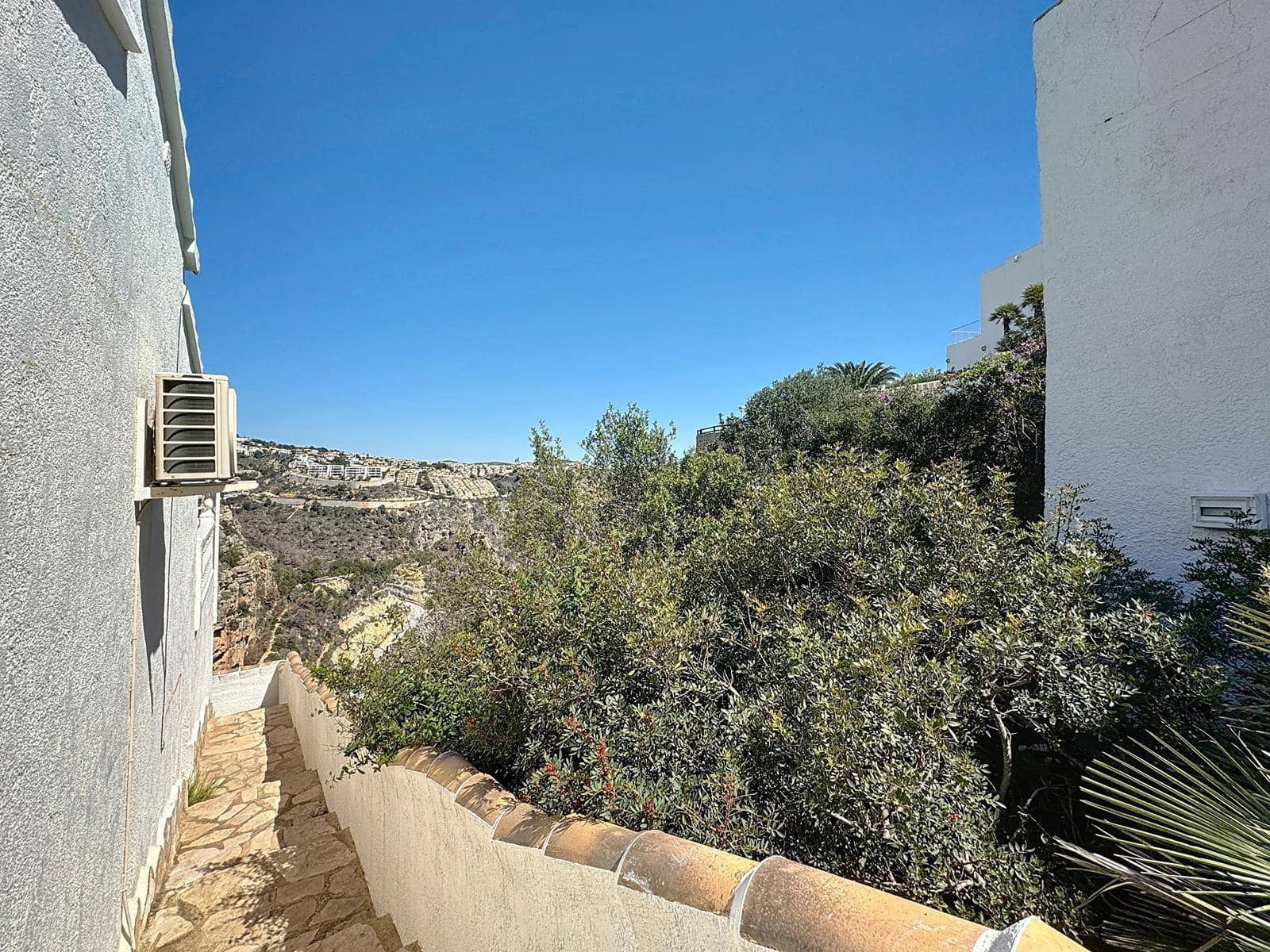 4 soveværelse Villa til salg i Benitachell / Benitatxell med swimmingpool garage - € 765.000 (Ref: 8958269)