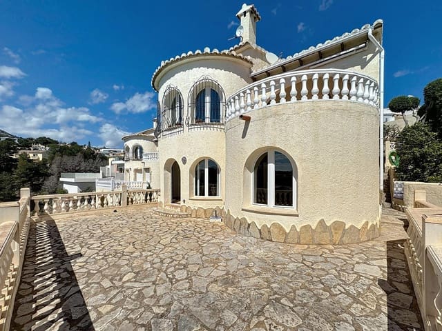 4 sypialnia Willa na sprzedaż w Benitachell / Benitatxell z basenem garażem - 495 000 € (Ref: 8958270)