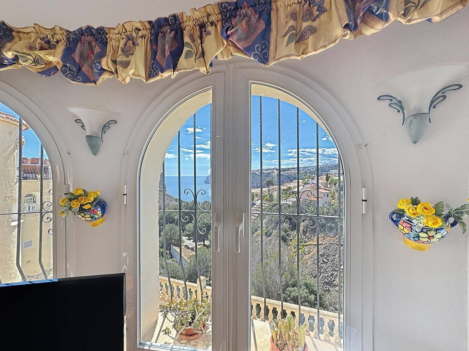 4 sypialnia Willa na sprzedaż w Benitachell / Benitatxell z basenem garażem - 495 000 € (Ref: 8958270)