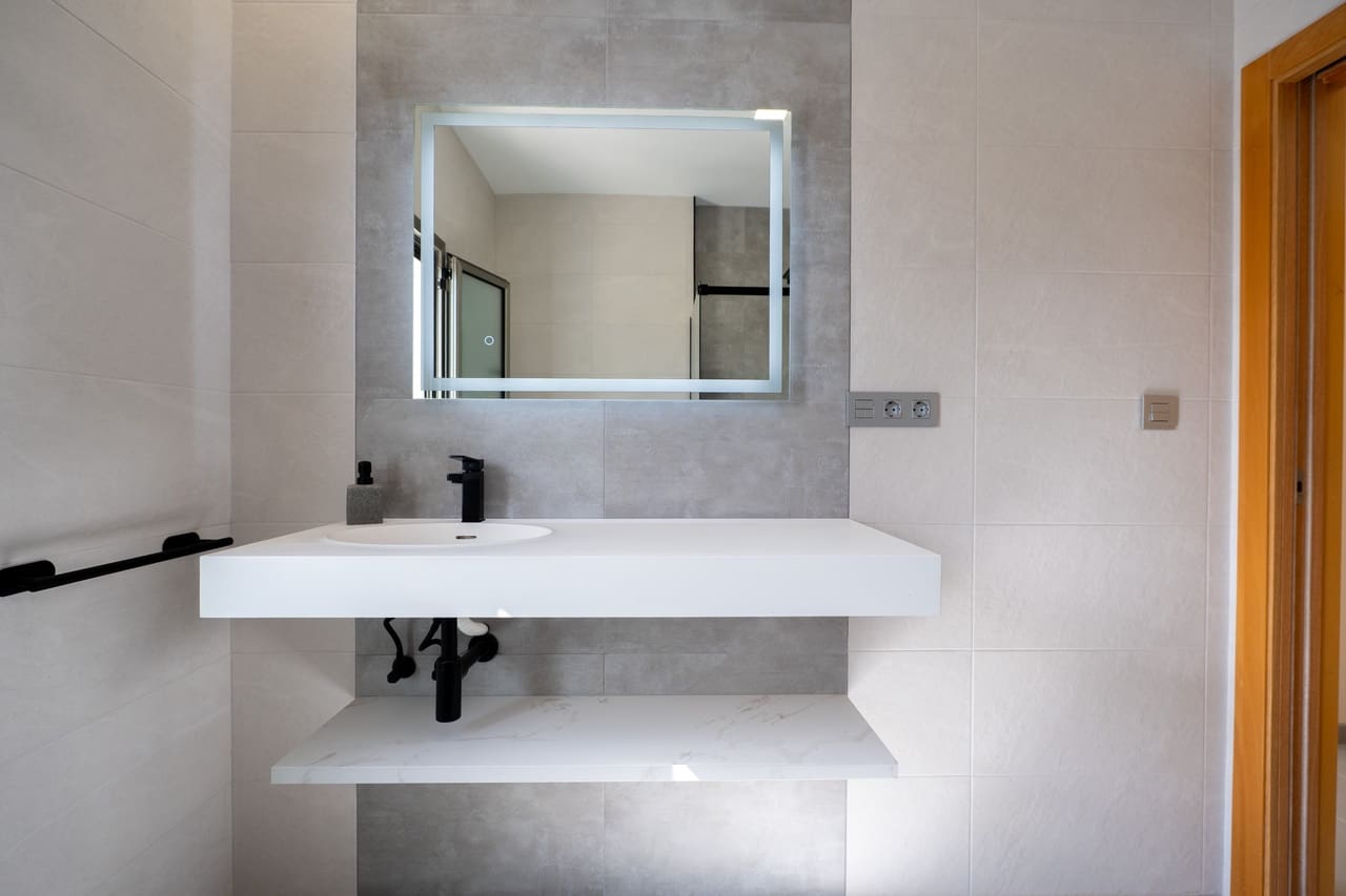 3 soverom Kjedet enebolig til salgs i Bigastro med svømmebasseng - € 329 900 (Ref: 8981881)