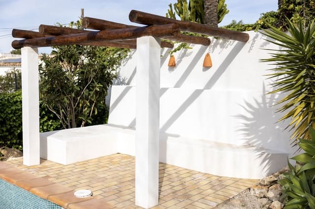 4 quarto Moradia para venda em Javea / Xàbia com piscina - 790 000 € (Ref: 9033868)