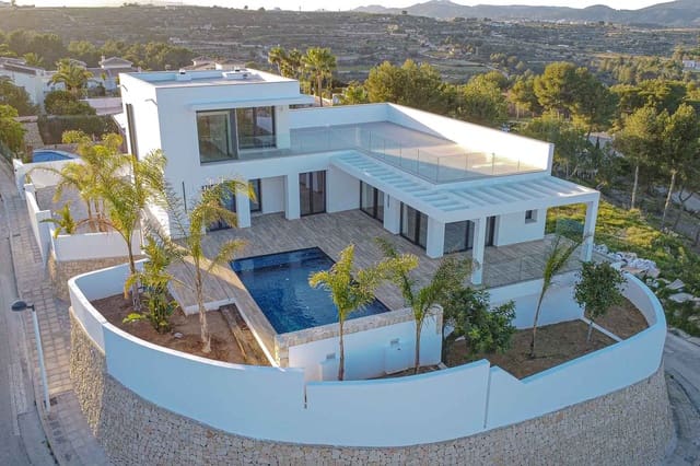 3 soveværelse Villa til salg i Moraira, Teulada-Moraira med swimmingpool garage - € 2.250.000 (Ref: 9033898)