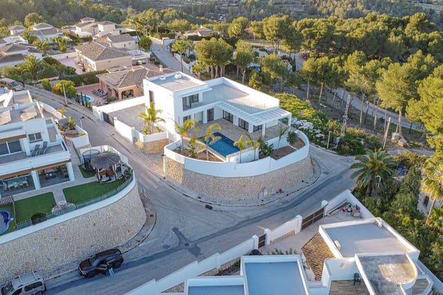 3 sypialnia Willa na sprzedaż w Moraira, Teulada-Moraira z basenem garażem - 2 250 000 € (Ref: 9033898)
