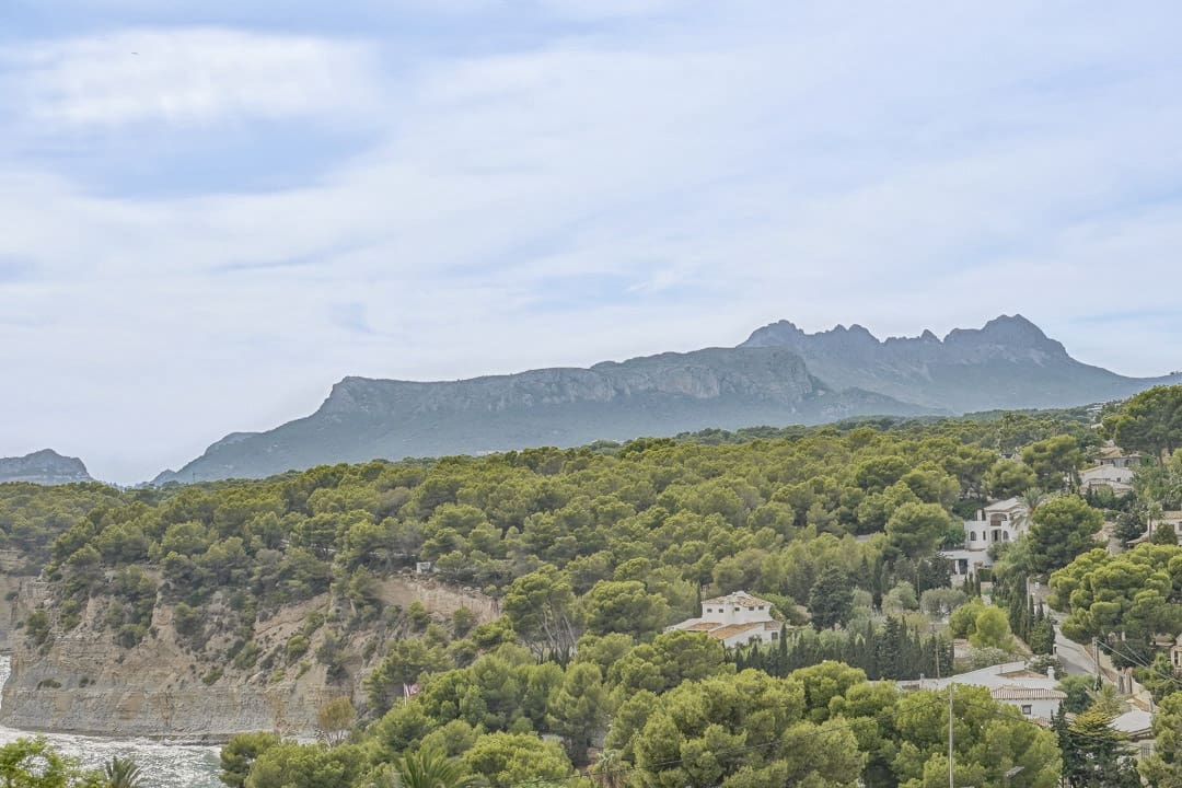 4 bedroom Villa for sale in Benissa with pool - € 3,017,000 (Ref: 9033910)