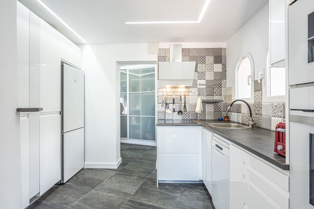 6 quarto Moradia para venda em Calpe / Calp com piscina garagem - 845 000 € (Ref: 9033944)