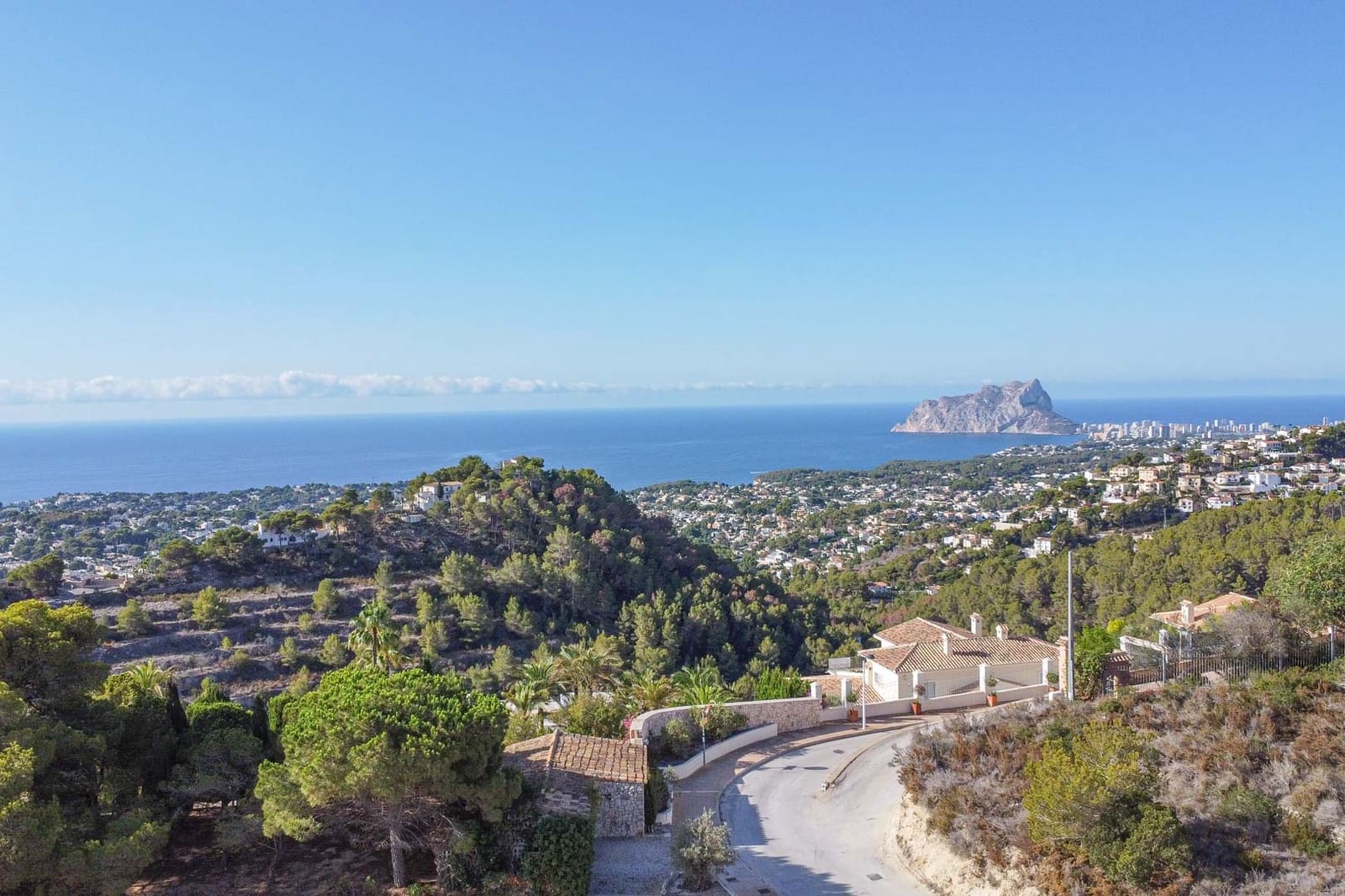 4 bedroom Villa for sale in Moraira with pool garage - € 2,300,000 (Ref: 9033955)