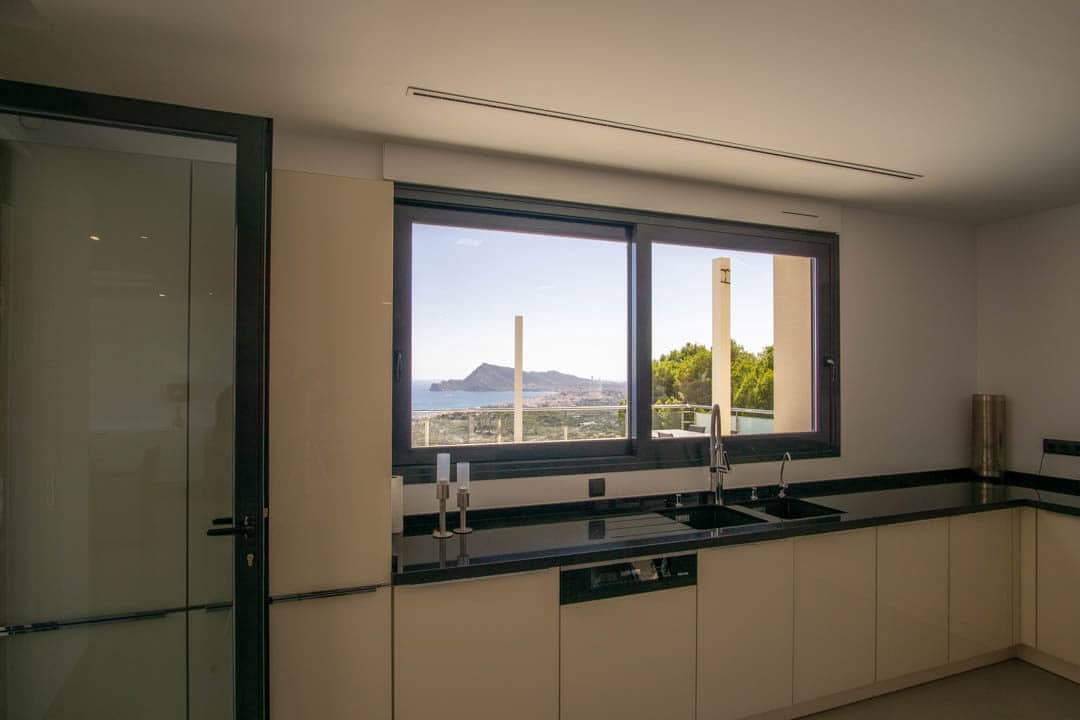 5 bedroom Villa for sale in Altea with pool garage - € 3,500,000 (Ref: 9033985)