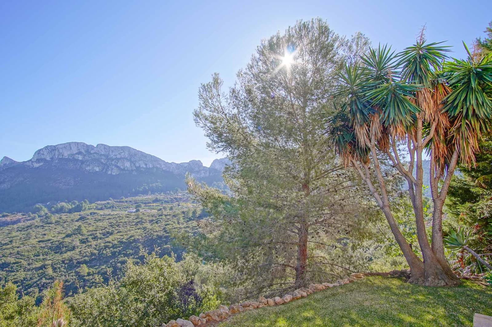 5 soveværelse Villa til salg i Pego med swimmingpool - € 765.000 (Ref: 9033991)