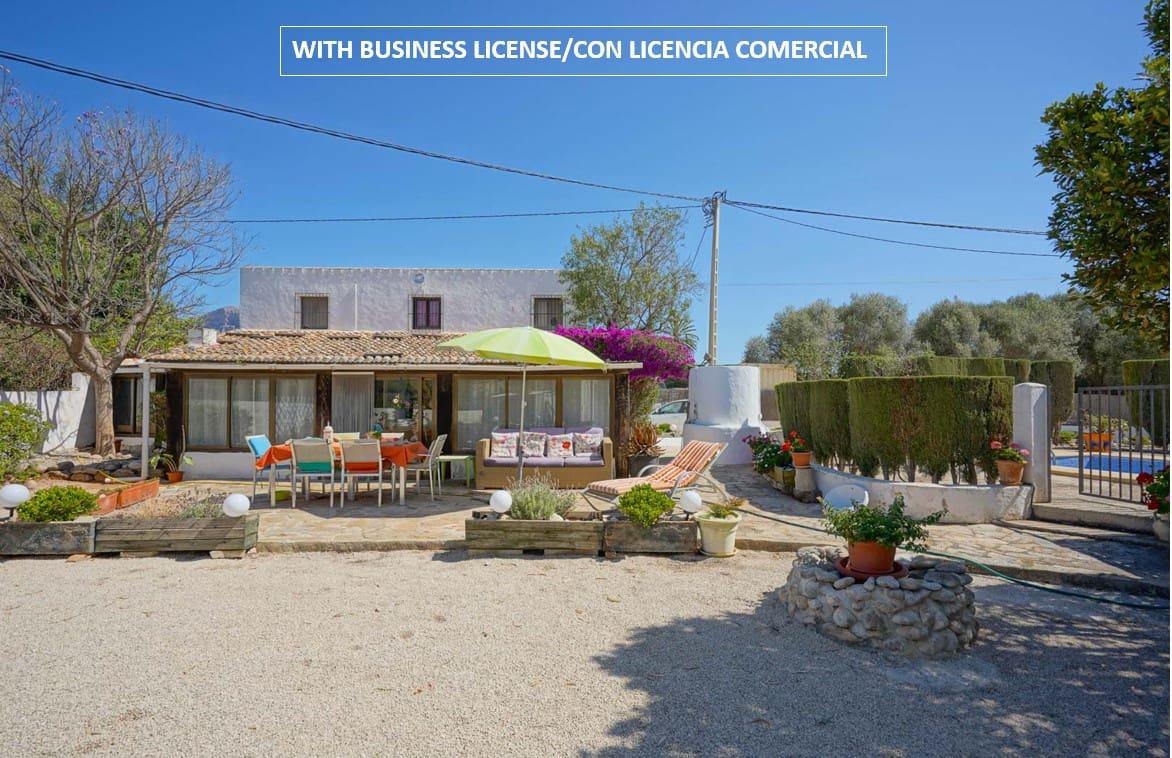 3 bedroom Villa for sale in Javea / Xabia with pool - € 375,000 (Ref: 9033996)