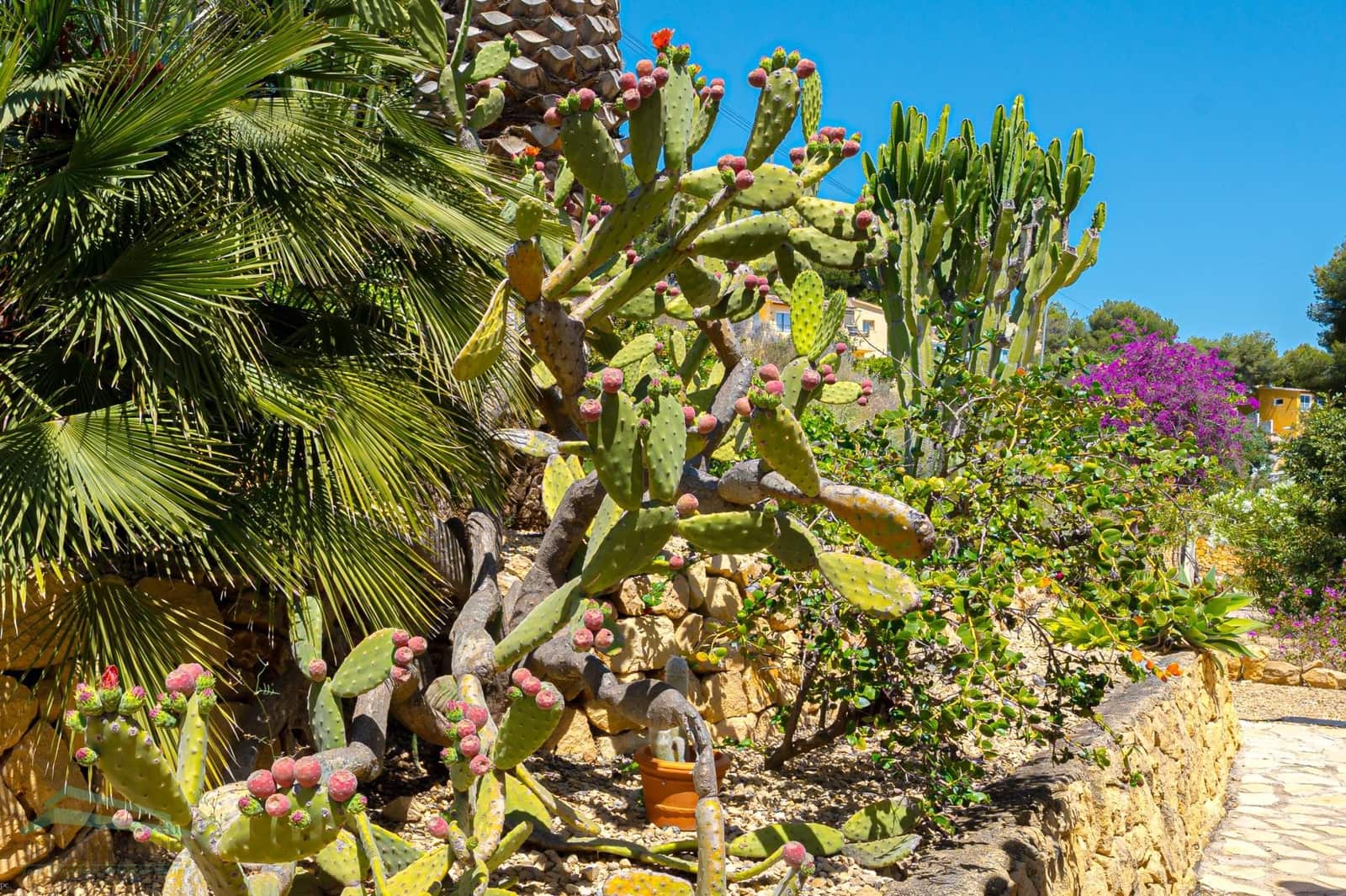 3 makuuhuone Huvila myytävänä paikassa La Nucia mukana uima-altaan - 550 000 € (Ref: 9034678)