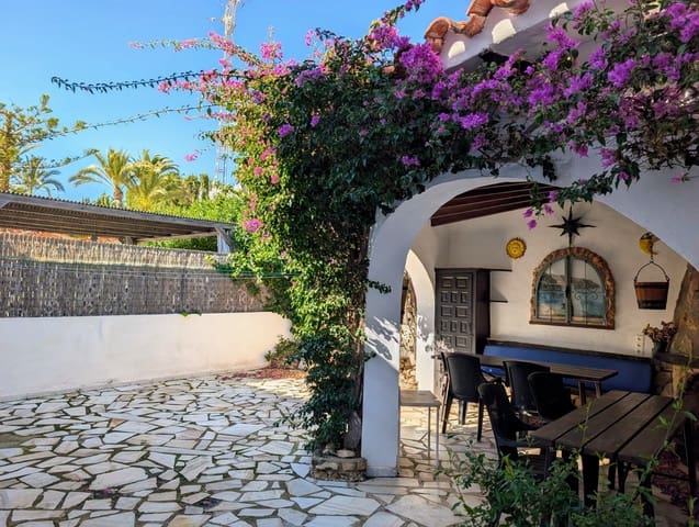 3 quarto Moradia Geminada para venda em Moraira, Teulada-Moraira com piscina garagem - 535 000 € (Ref: 9050493)