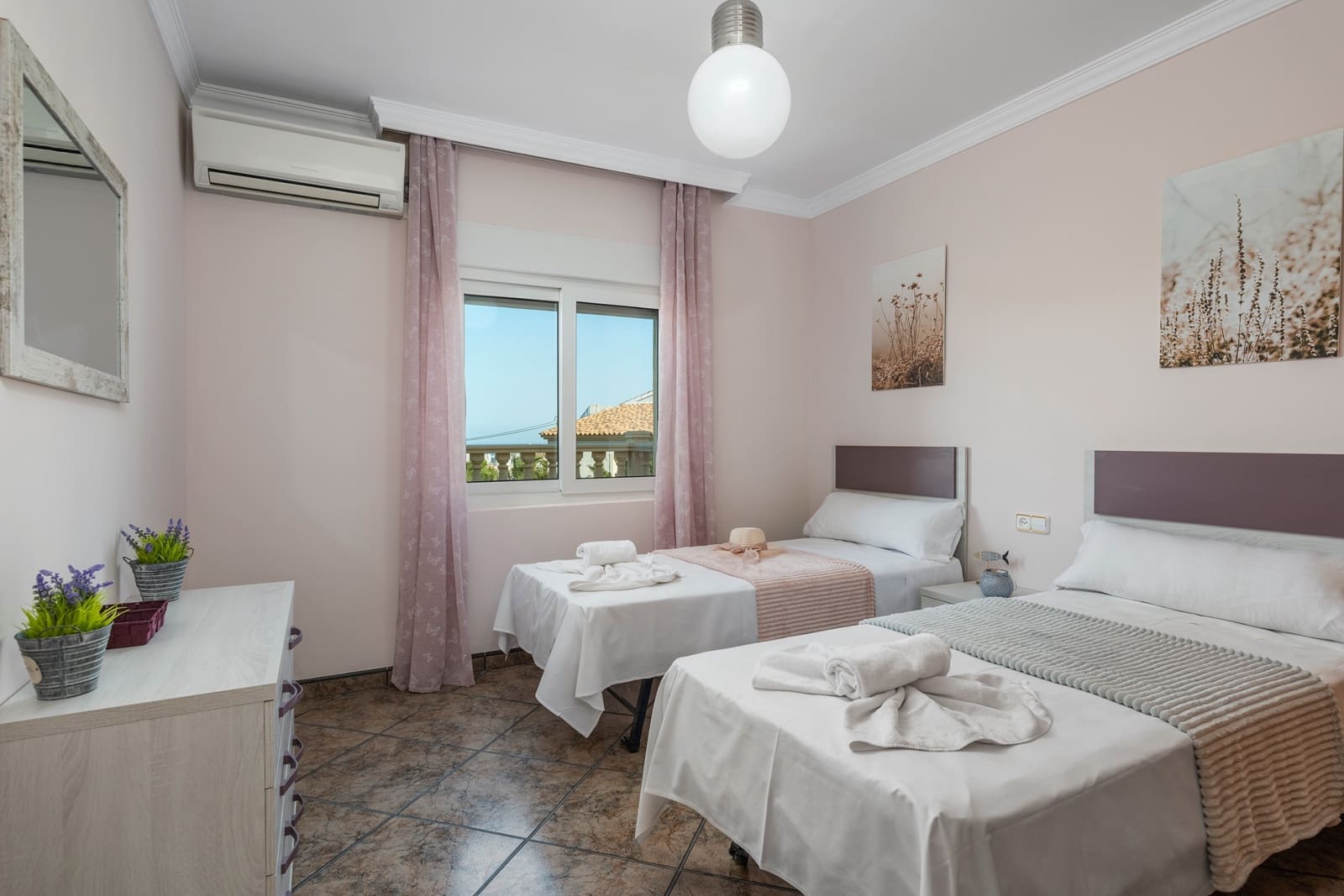 6 bedroom Villa for sale in Calpe / Calp with pool - € 1,200,000 (Ref: 9072613)