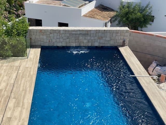 3 soveværelse Villa til salg i Moraira med swimmingpool garage - € 2.250.000 (Ref: 9079831)