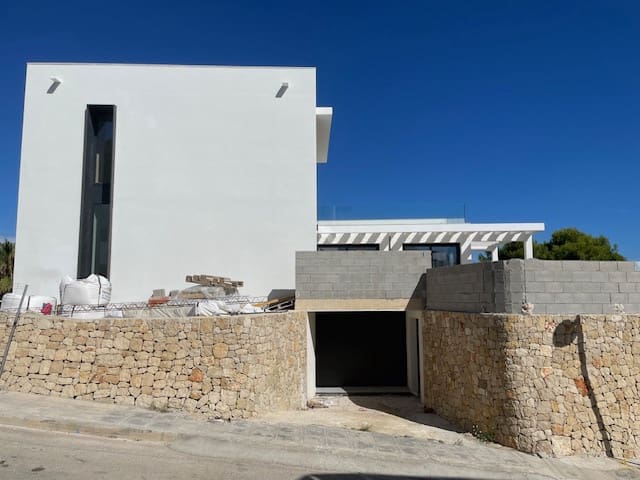 3 soveværelse Villa til salg i Moraira med swimmingpool garage - € 2.250.000 (Ref: 9079831)