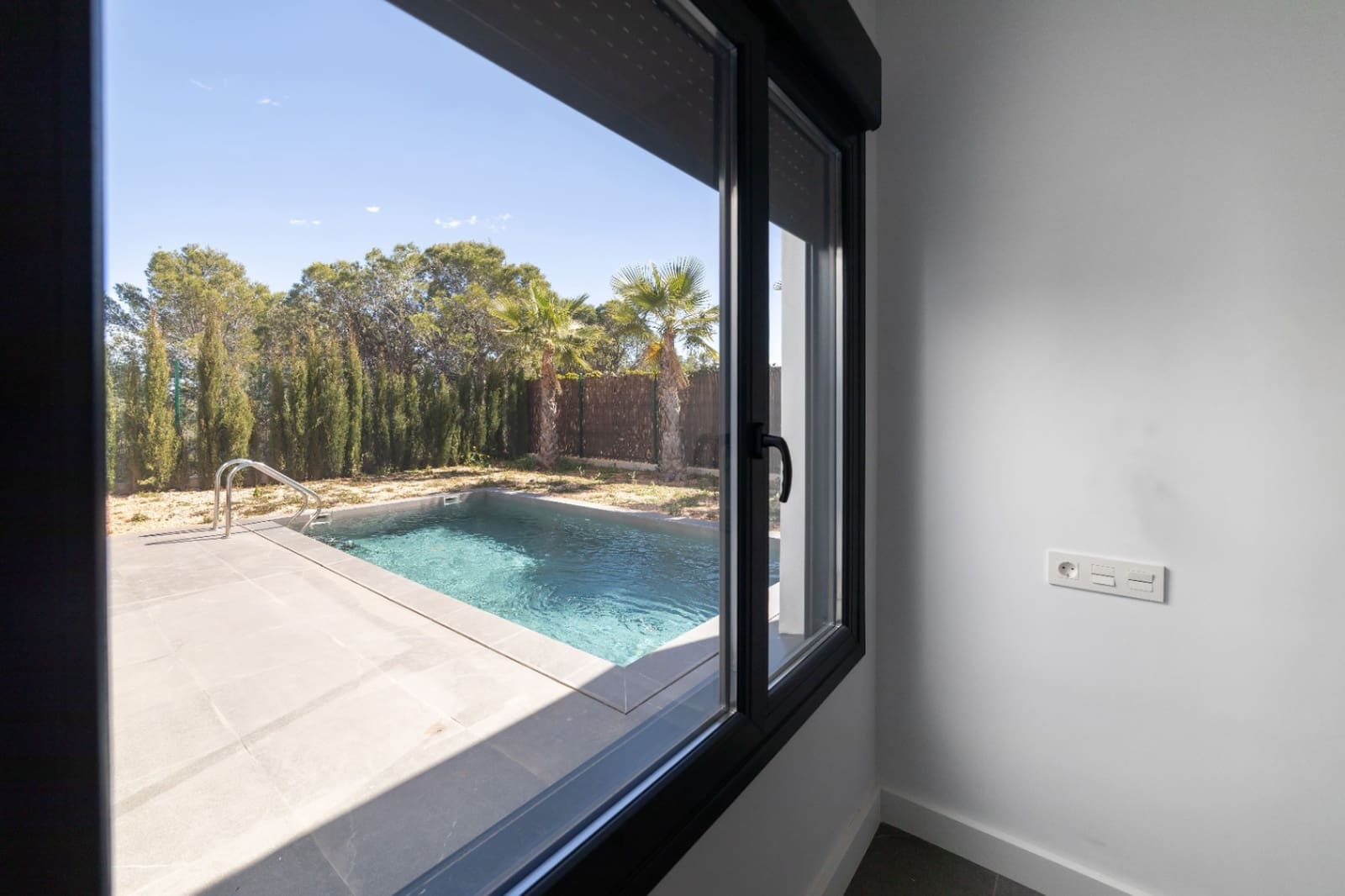 3 bedroom Villa for sale in Polop with pool garage - € 460,000 (Ref: 9079835)