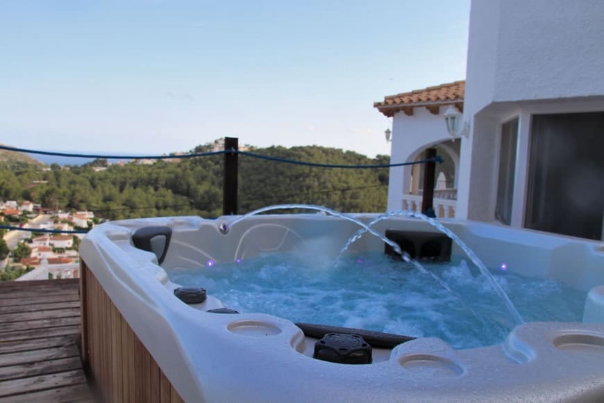 4 sypialnia Willa na sprzedaż w Moraira z basenem garażem - 980 000 € (Ref: 9079839)