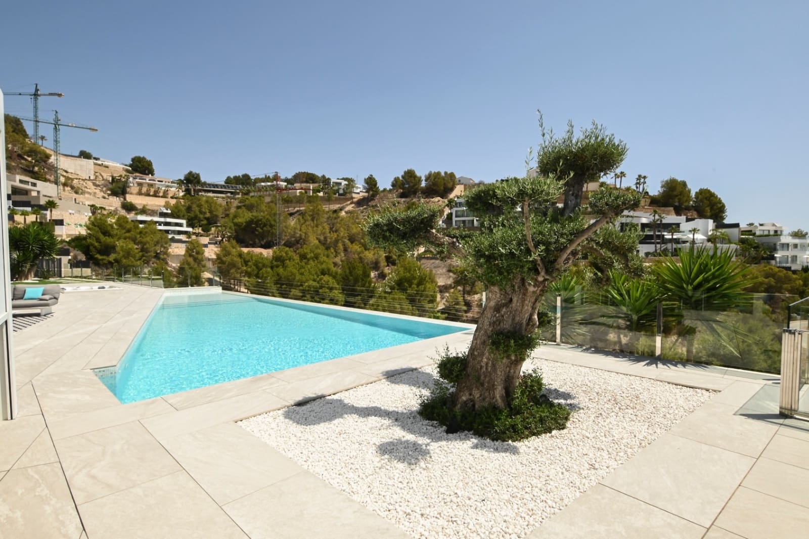 5 soveværelse Villa til salg i Benissa med swimmingpool garage - € 3.300.000 (Ref: 9079841)