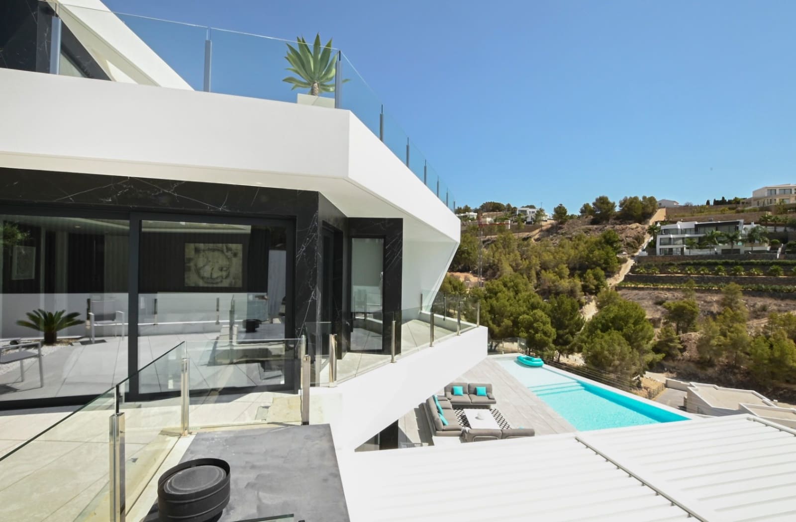 5 soveværelse Villa til salg i Benissa med swimmingpool garage - € 3.300.000 (Ref: 9079841)