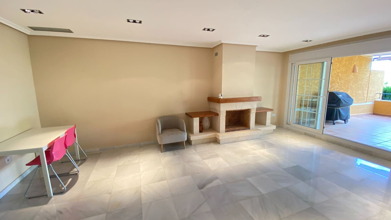 3 soveværelse Lejlighed til salg i Altea med swimmingpool - € 780.000 (Ref: 9103825)