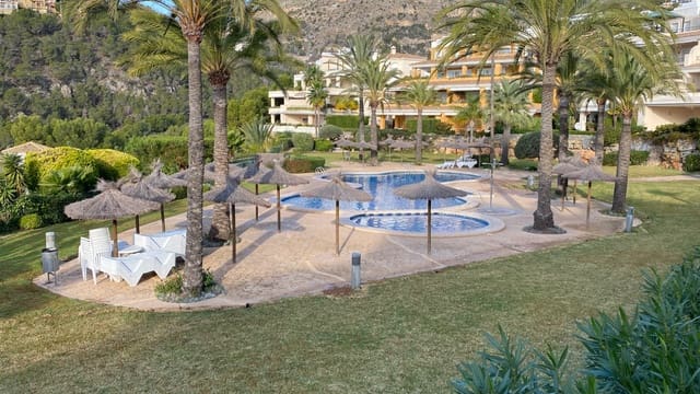 Apartamento de 3 habitaciones en Altea en venta con piscina - 780.000 € (Ref: 9103825)