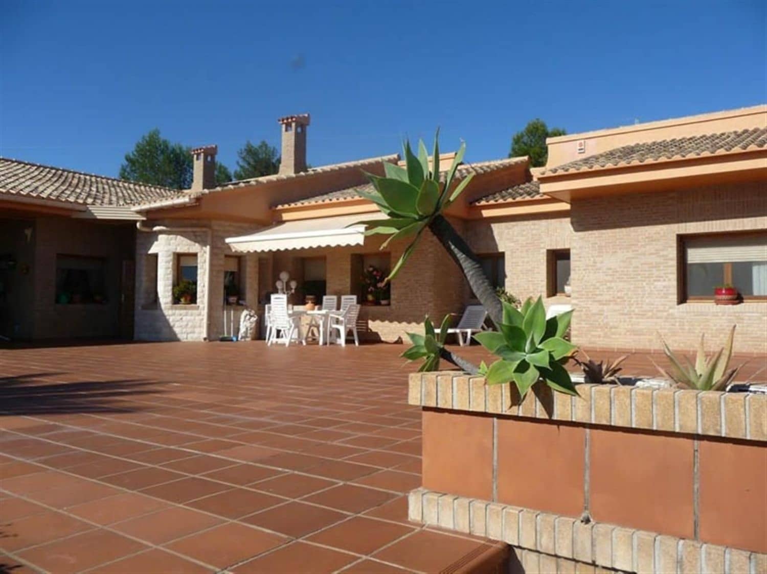 5 bedroom Villa for sale in Calpe / Calp with pool - € 2,200,000 (Ref: 9103838)