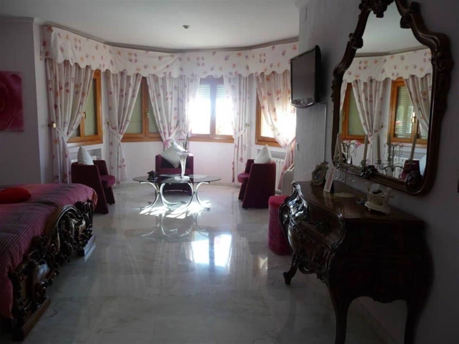 5 bedroom Villa for sale in Calpe / Calp with pool - € 2,200,000 (Ref: 9103838)