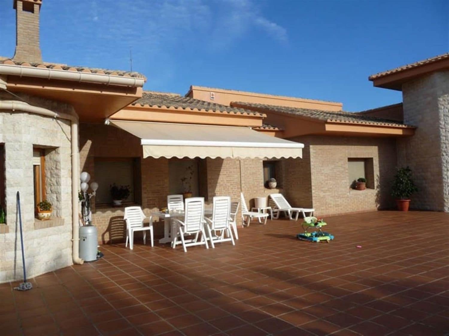 5 bedroom Villa for sale in Calpe / Calp with pool - € 2,200,000 (Ref: 9103838)