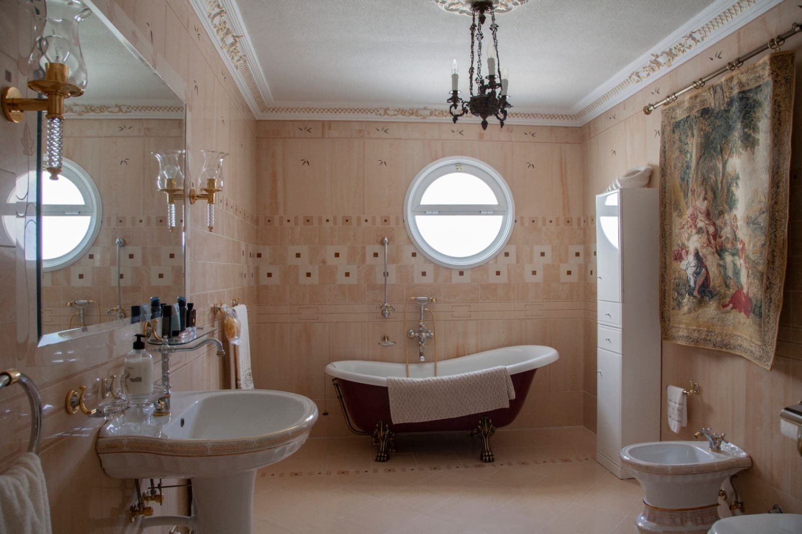 10 bedroom Villa for sale in Altea with pool - € 3,930,000 (Ref: 9103844)