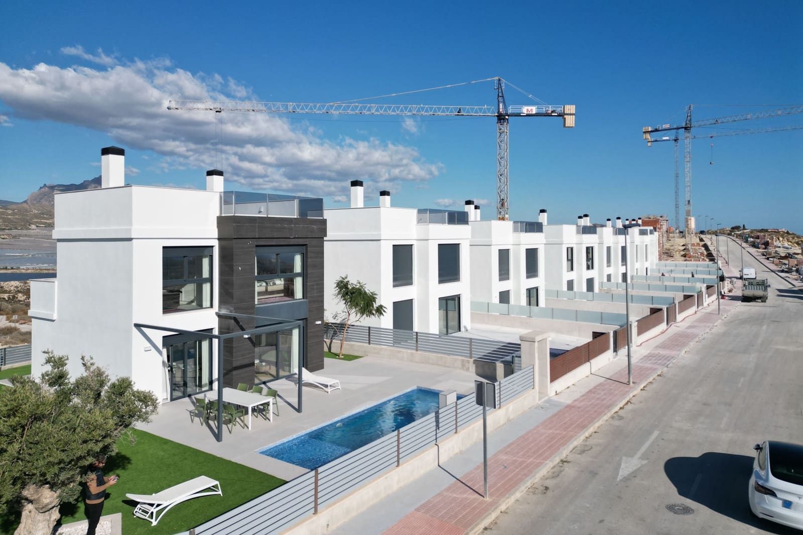 3 bedroom Villa for sale in El Campello with pool - € 495,000 (Ref: 9111075)