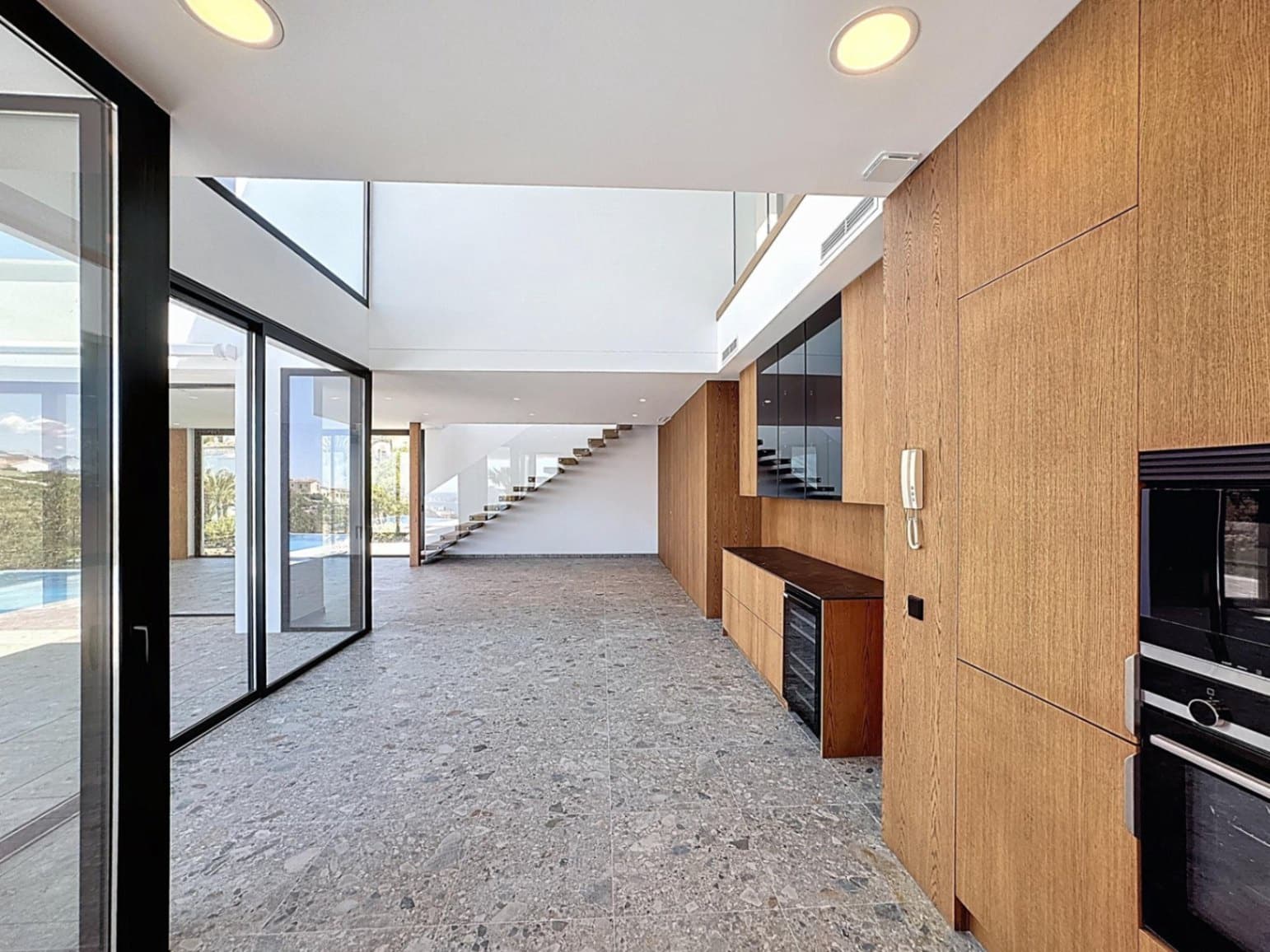 3 bedroom Villa for sale in Benitachell / Benitatxell with pool garage - € 2,250,000 (Ref: 9117402)