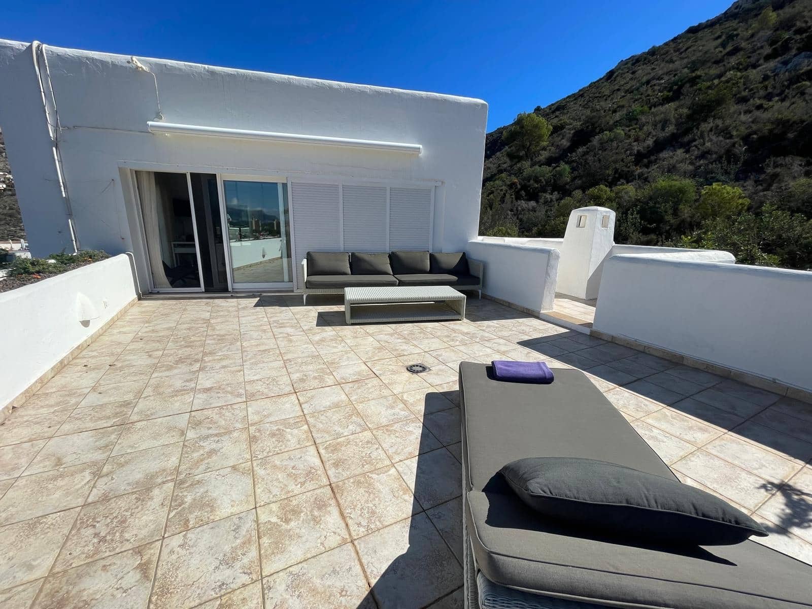 3 bedroom Villa for sale in Moraira with pool garage - € 1,899,000 (Ref: 9117929)