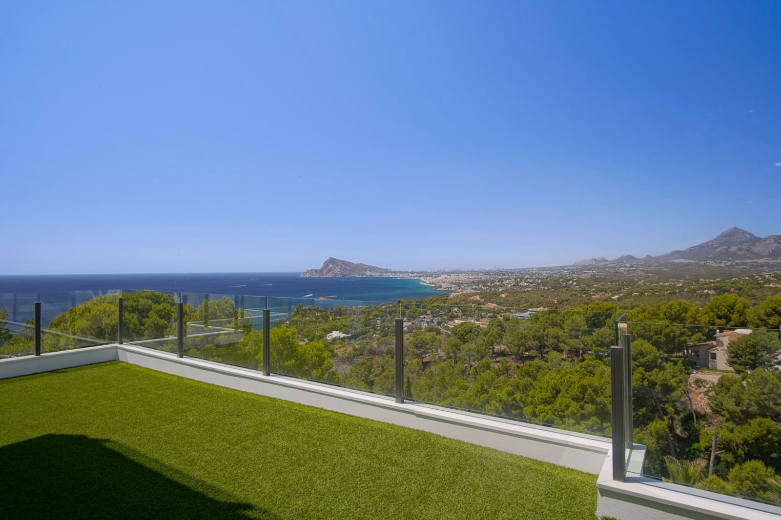 5 bedroom Villa for sale in Altea with pool - € 2,500,000 (Ref: 9144058)