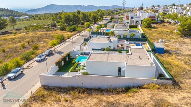 2 chambre Villa/Maison à vendre à Polop avec piscine - 530 000 € (Ref: 9146000)