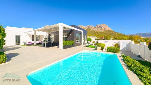 2 sovrum Villa till salu i Polop med garage - 530 000 € (Ref: 9146000)