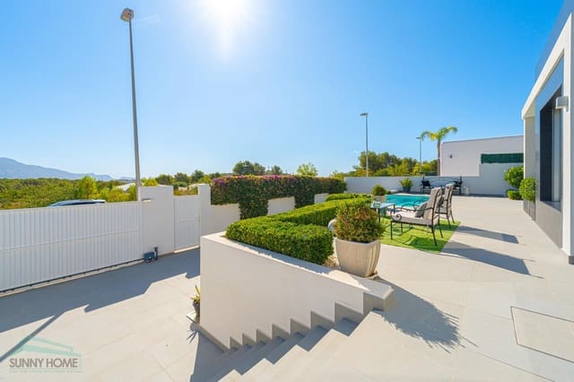 2 sovrum Villa till salu i Polop med garage - 530 000 € (Ref: 9146000)