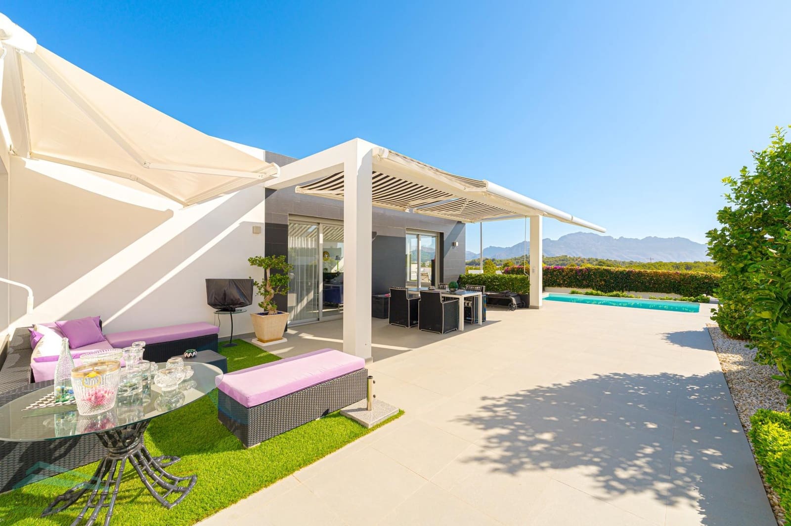 2 Zimmer Villa zu verkaufen in Polop mit Garage - 530.000 € (Ref: 9146000)