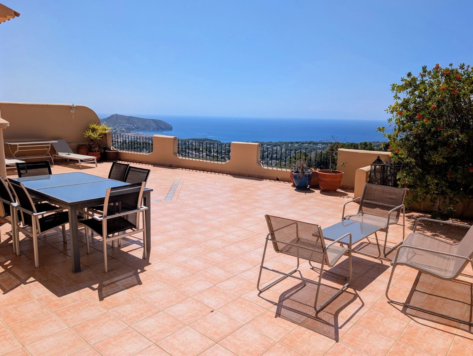 4 soveværelse Semi-Rækkehus til salg i Moraira med swimmingpool - € 445.000 (Ref: 9161449)