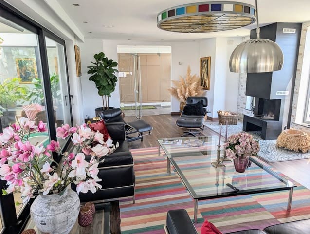 4 makuuhuone Huvila myytävänä paikassa Calpe / Calp mukana uima-altaan 
autotalli - 1 589 000 € (Ref: 9180108)