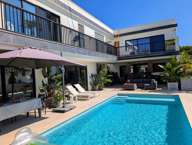 4 sypialnia Willa na sprzedaż w Calpe / Calp z basenem garażem - 1 589 000 € (Ref: 9180108)