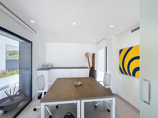 5 sypialnia Willa na sprzedaż w Benitachell / Benitatxell z basenem garażem - 3 250 000 € (Ref: 9205252)