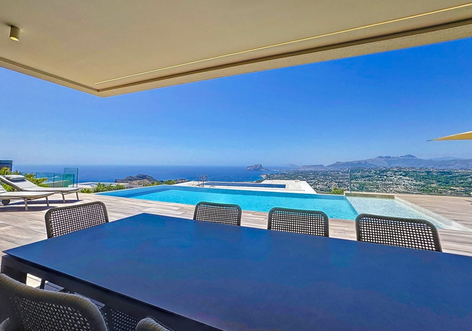 5 sypialnia Willa na sprzedaż w Benitachell / Benitatxell z basenem garażem - 3 250 000 € (Ref: 9205252)