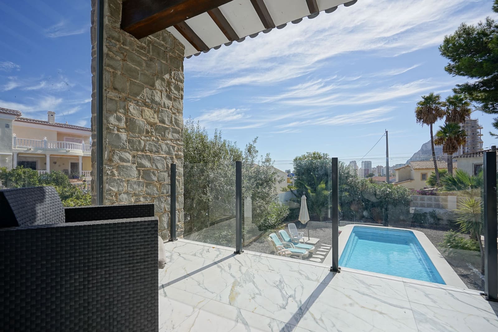 5 bedroom Villa for sale in Calpe / Calp with pool garage - € 749,000 (Ref: 9231752)