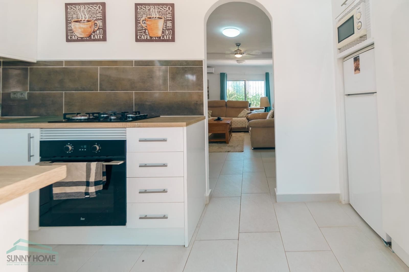 Chalet de 2 habitaciones en Albir en venta con piscina - 385.000 € (Ref: 9231756)