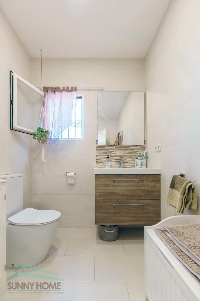 Chalet de 2 habitaciones en Albir en venta con piscina garaje - 385.000 € (Ref: 9231756)