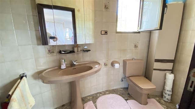 Chalet de 18 habitaciones en Calpe / Calp en venta con piscina - 1.995.000 € (Ref: 9324484)