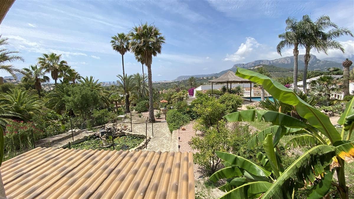 18 bedroom Villa for sale in Calpe / Calp with pool - € 1,995,000 (Ref: 9324484)